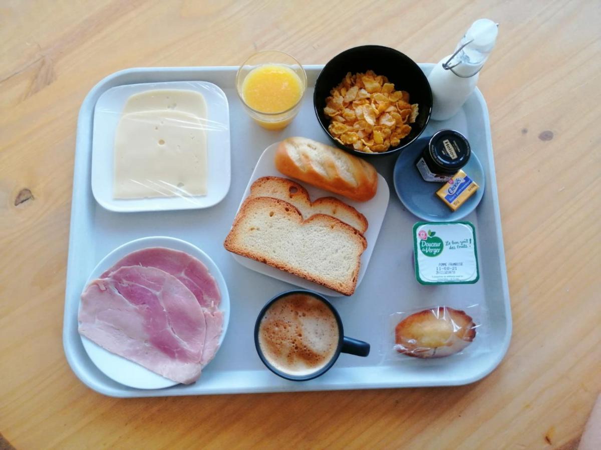 Paris Par Trains, Area, Studios Avec Salle De Bain Et Kitchenette Privees, Ou, Chambres Avec Salles Bain Et Cuisines Communes Persan Eksteriør billede